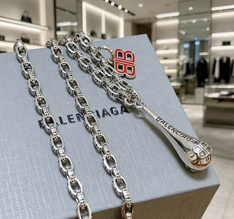 Balenciaga Necklace 06yxs44